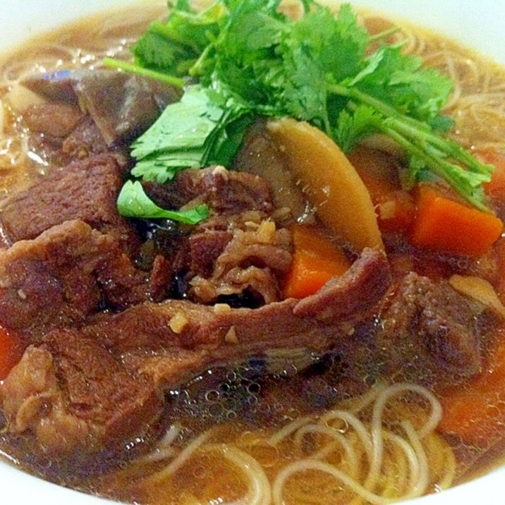 本格的！中華風牛肉の煮込み麺